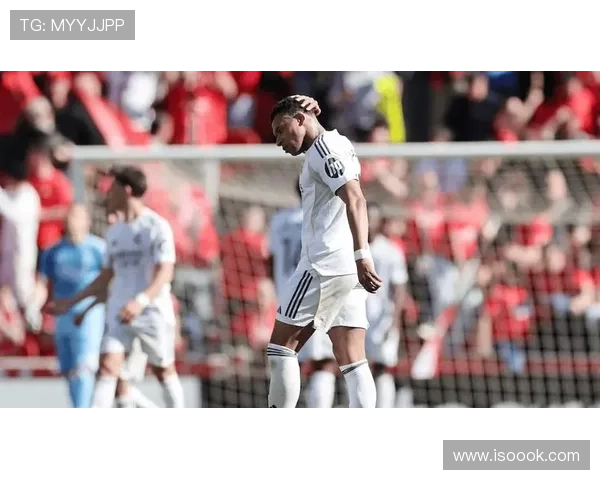 姆巴佩凌晨四点还在练射门，而我连闹钟都叫不醒