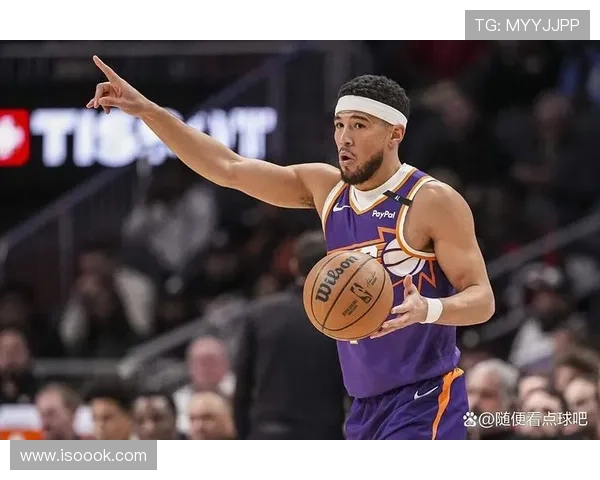 布克三分命中率提升显著 拉开与全明星得分手的差距