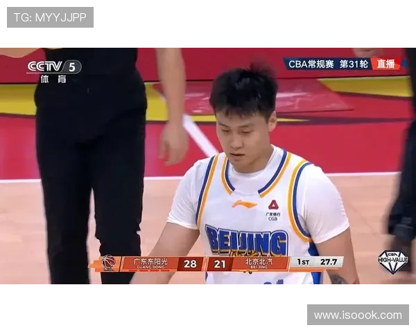 赵睿训练完直接拎着爱马仕去接娃，这谁顶得住啊